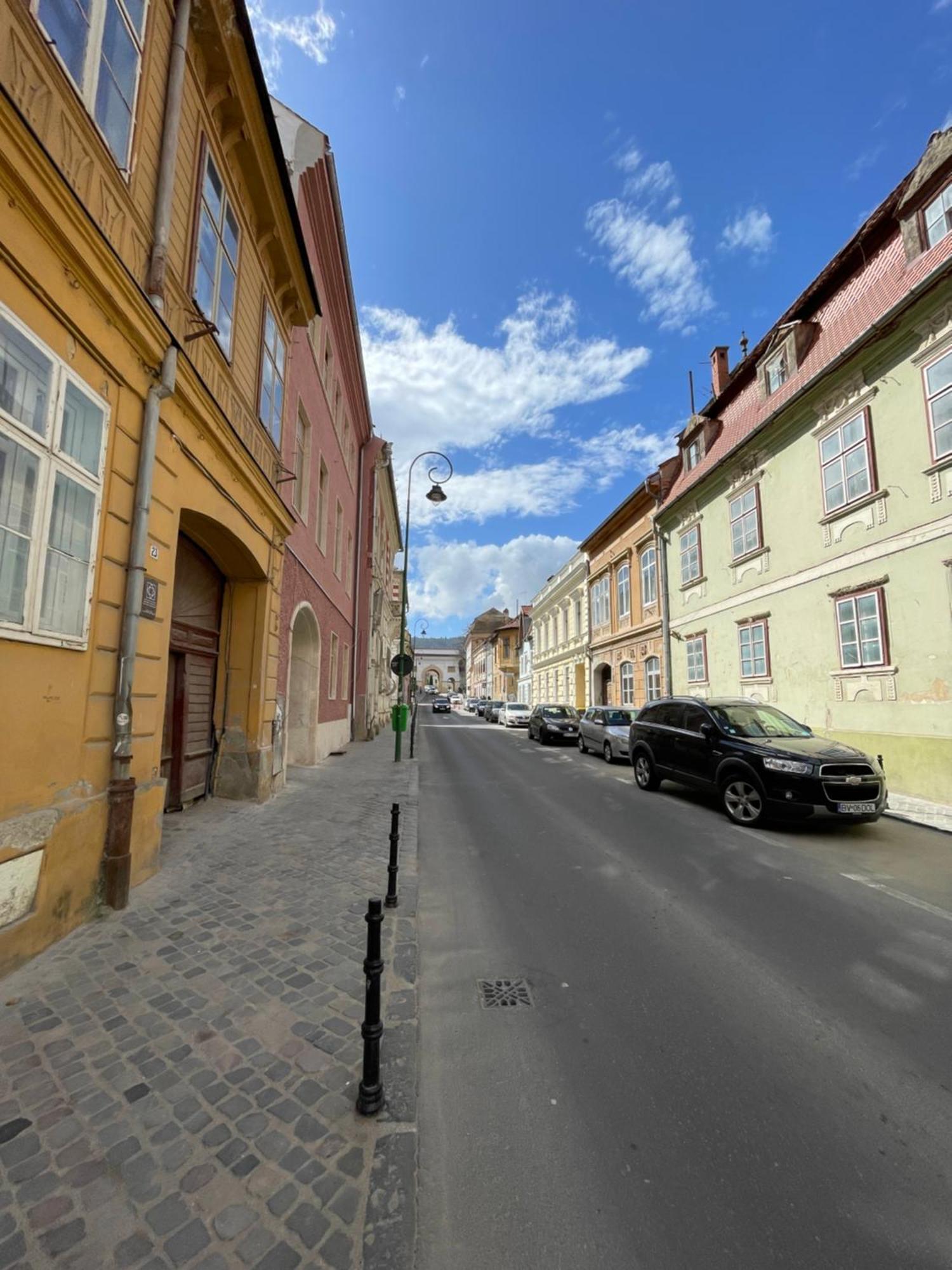 Cosy Home In The Heart Of Old Брашов Екстериор снимка